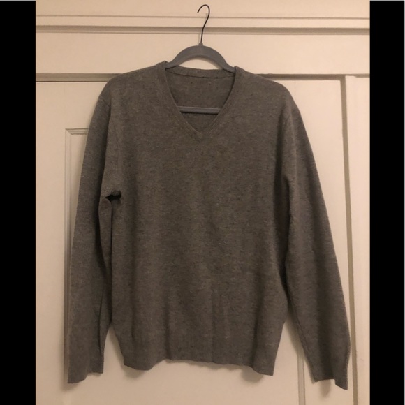 J Crew 100% Cashmere V-Neck sweater - Picture 1 of 4